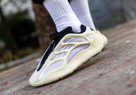 fw4980 yupoo - YEEZY 700 V3 “AZAEL” 货号：FW4980，尺码：36.